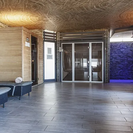 Ax Palazzo Capua Szálloda 4*