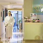 Ax Palazzo Capua 4*