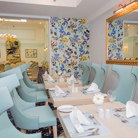 Ax Palazzo Capua Hotel 4*