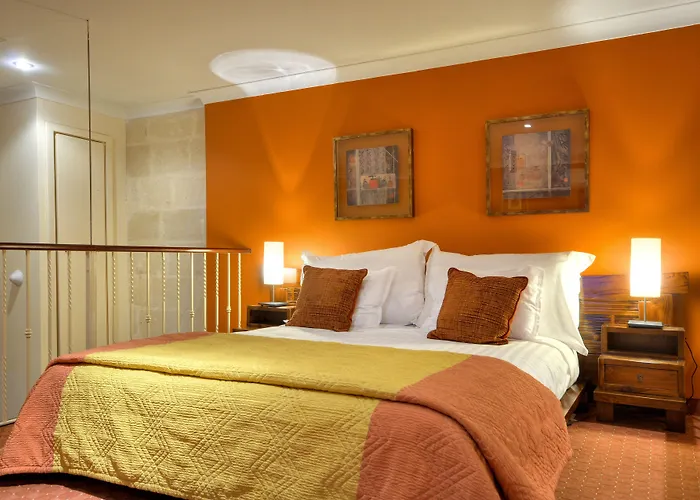 Hotel Ax Palazzo Capua 4*