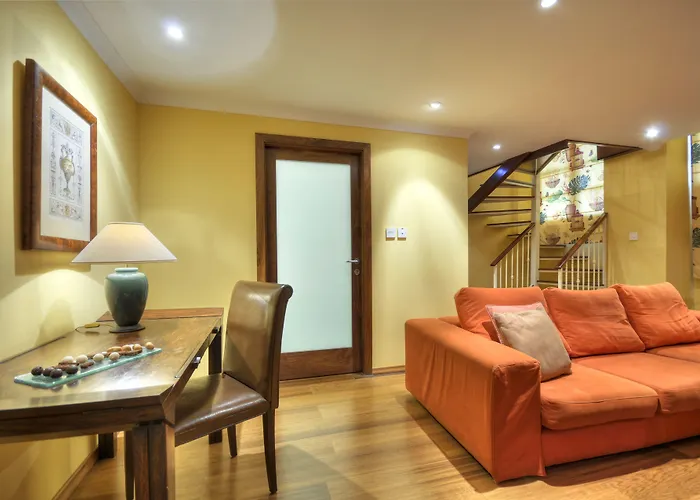 Ax Palazzo Capua Otel