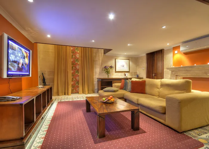 Hotel Ax Palazzo Capua 4*