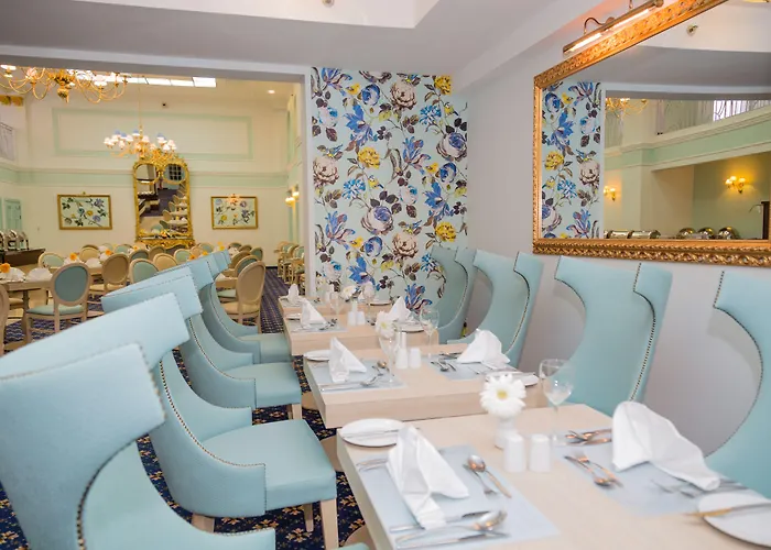 Ax Palazzo Capua Hotel 4*