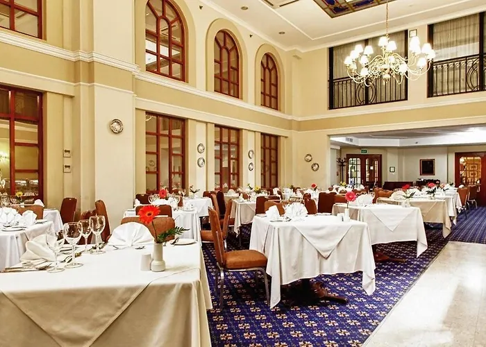 Otel Ax Palazzo Capua 4*