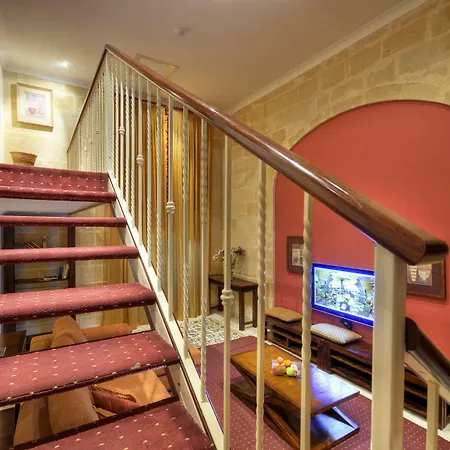 Ax Palazzo Capua Отель Слима