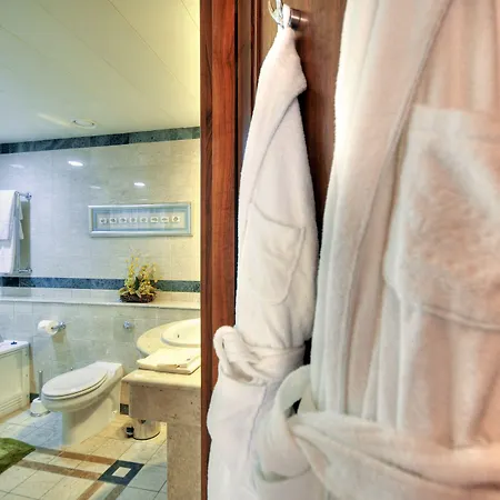 Ax Palazzo Capua Отель Слима