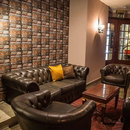 Ax Palazzo Capua 4* Слима