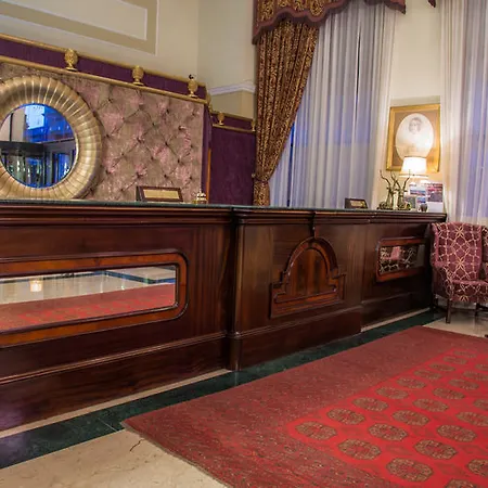 Hotel Ax Palazzo Capua 4*